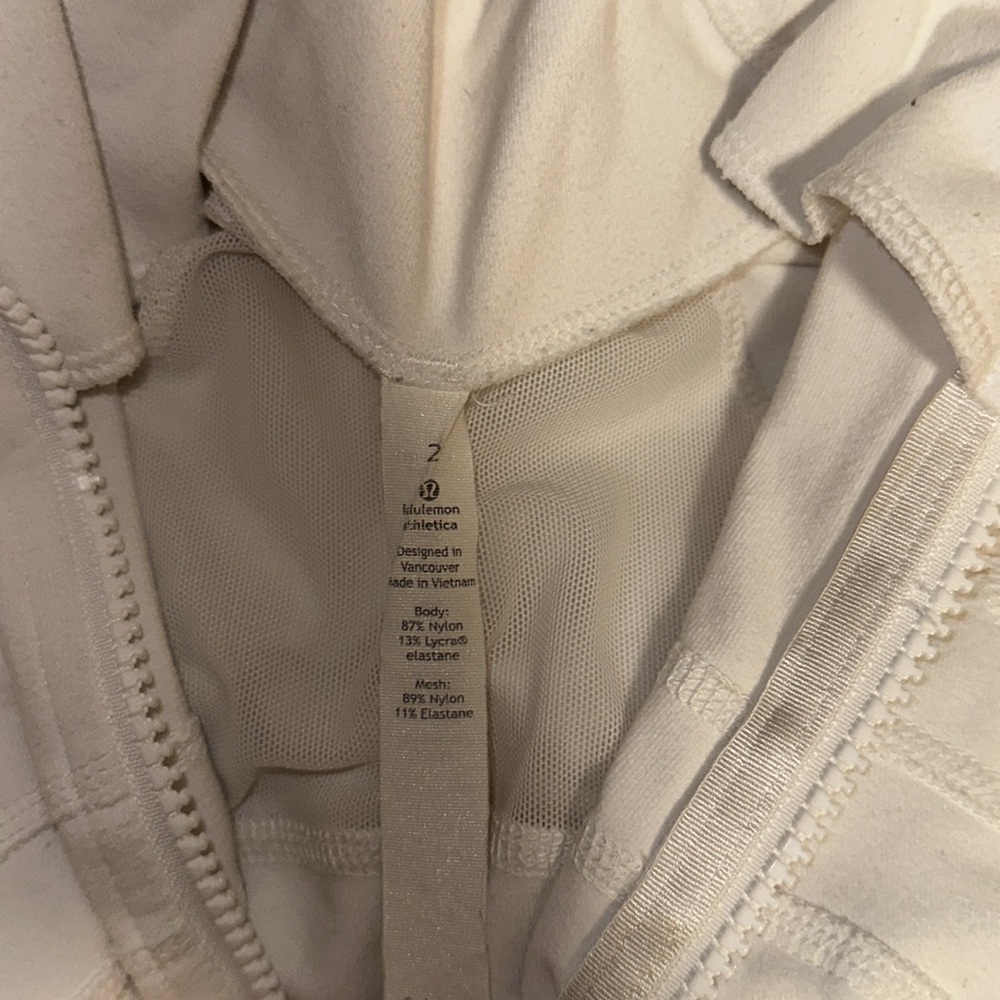 Lululemon Women's White Jacket - Picture 3 of 5